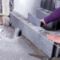 Recherche maçon pour chantier de maçonnerie dans un entrepot  BOUGUENAIS